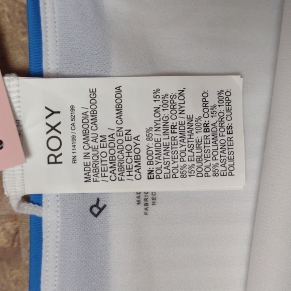 Roxy bikini hello July size small - Picture 6 of 8